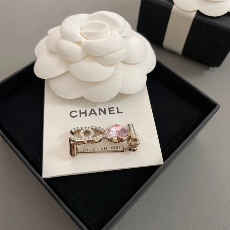 Casual Chanel Brooches 231894