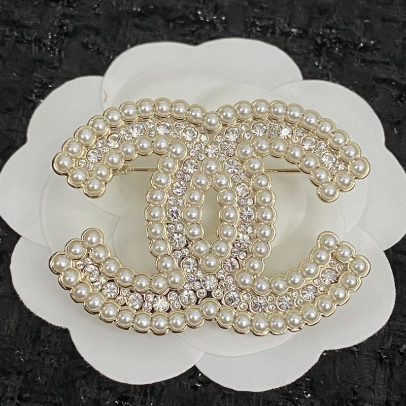 Chanel Brooches Modern 231876