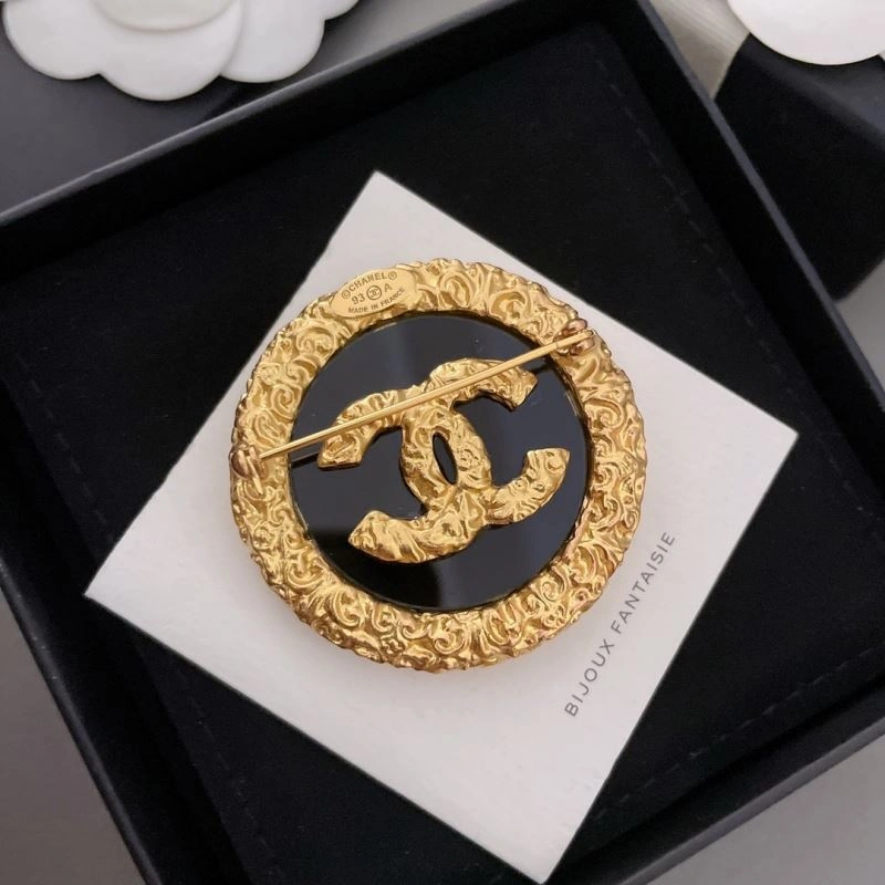 Chanel Brooches Tailored 231880