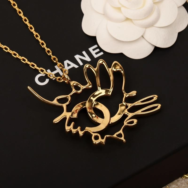 Bold Chanel Brooches 231913