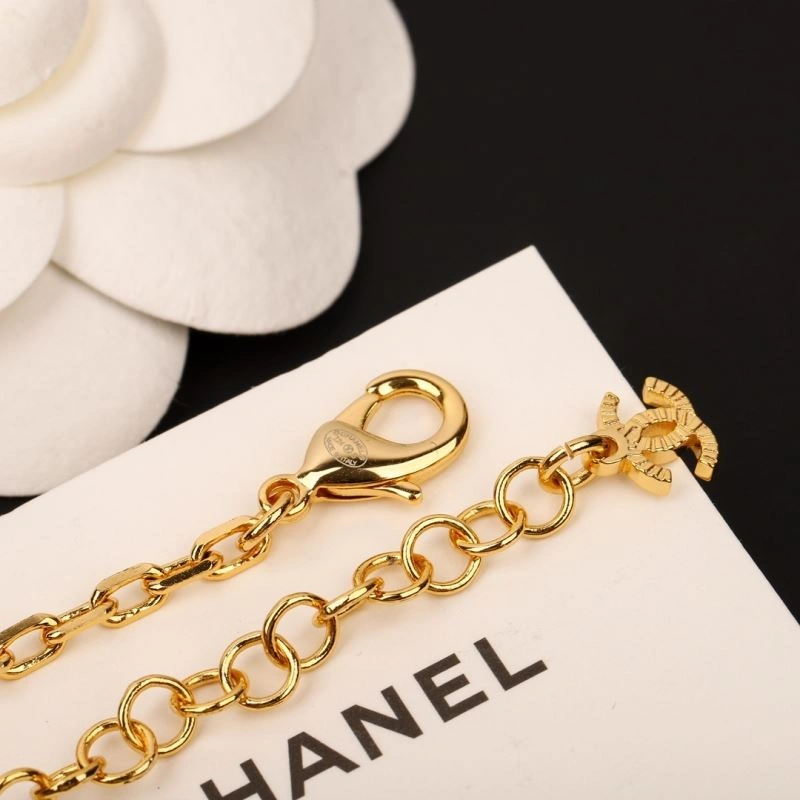 Bold Chanel Brooches 231913