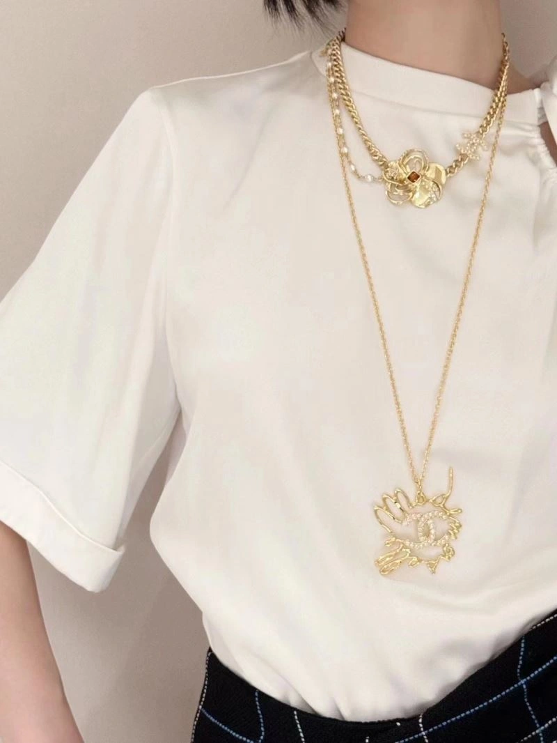 Bold Chanel Brooches 231913