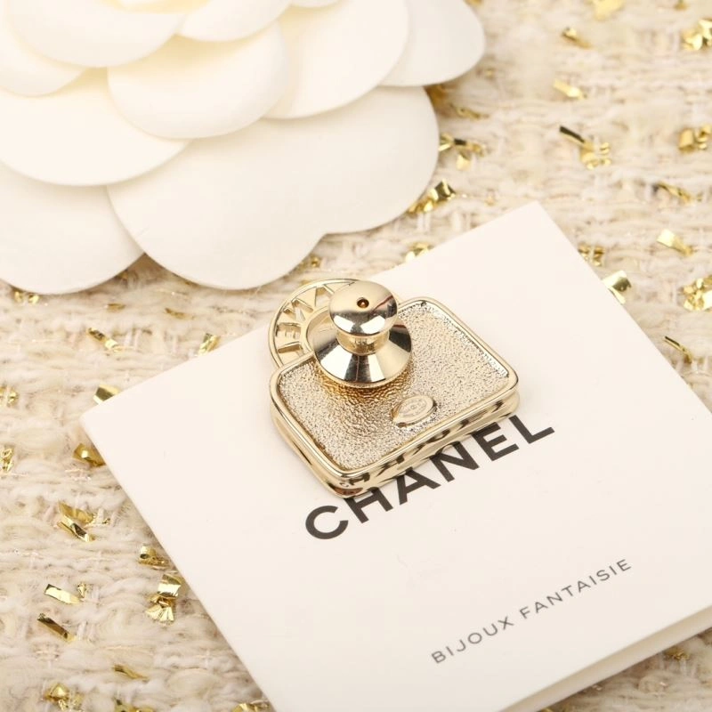 Chanel Brooches Elegant 231906