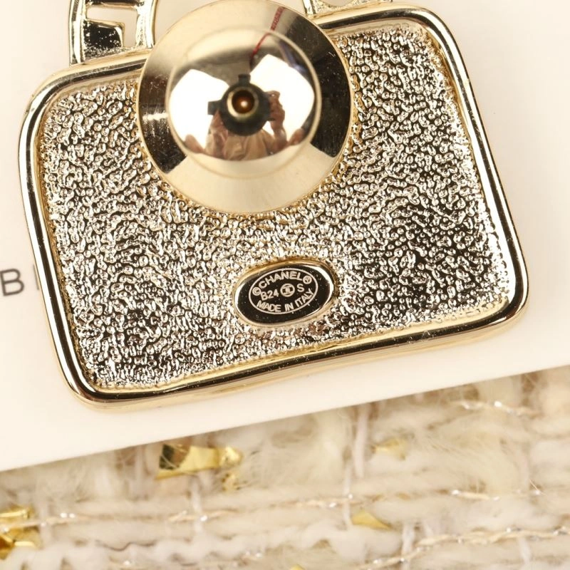 Chanel Brooches Elegant 231906