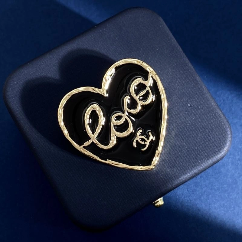 WeatherProof Chanel Brooches 231944