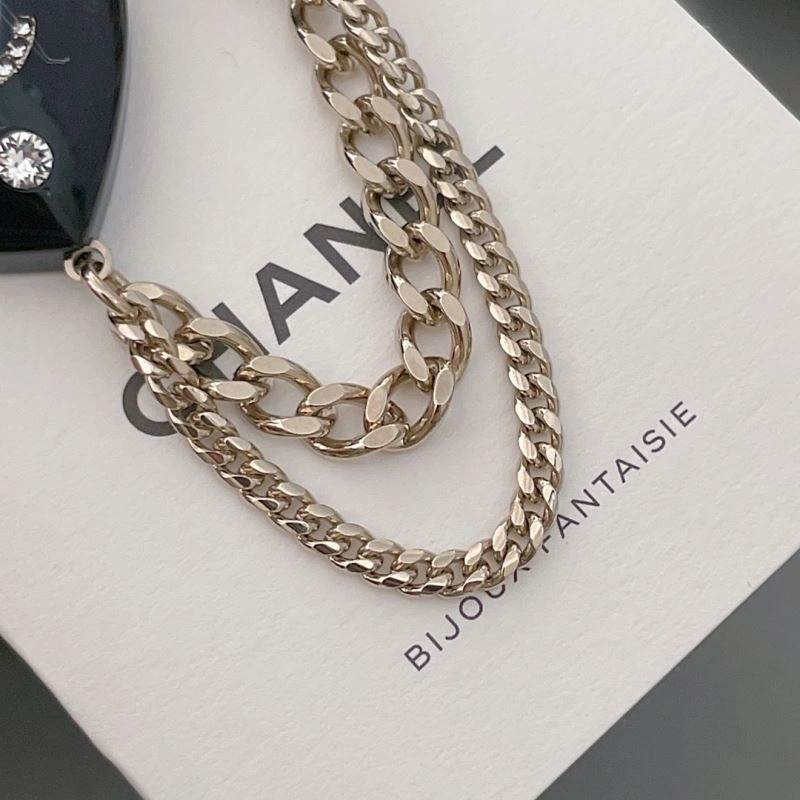 Reliable Chanel Brooches 232029