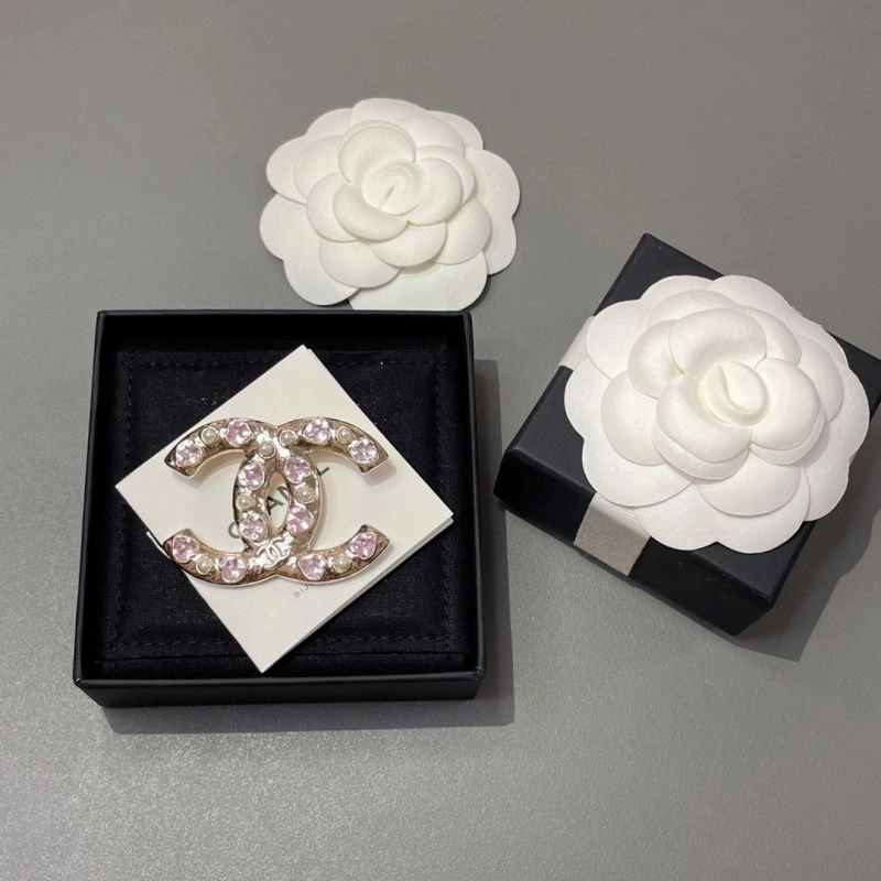 Chanel Brooches Elegant 231901