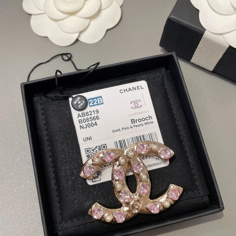 Chanel Brooches Elegant 231901