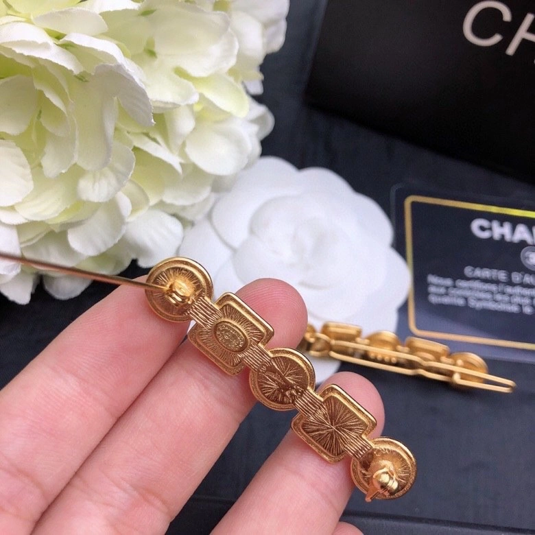 Chanel Brooches TravelReady 231888