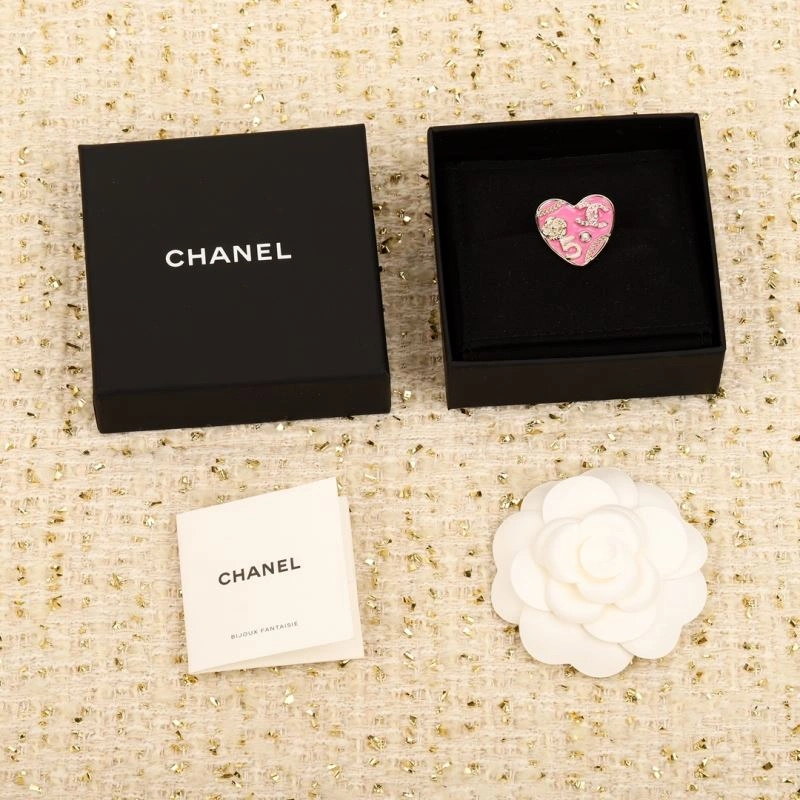 Sporty Chanel Brooches 231863