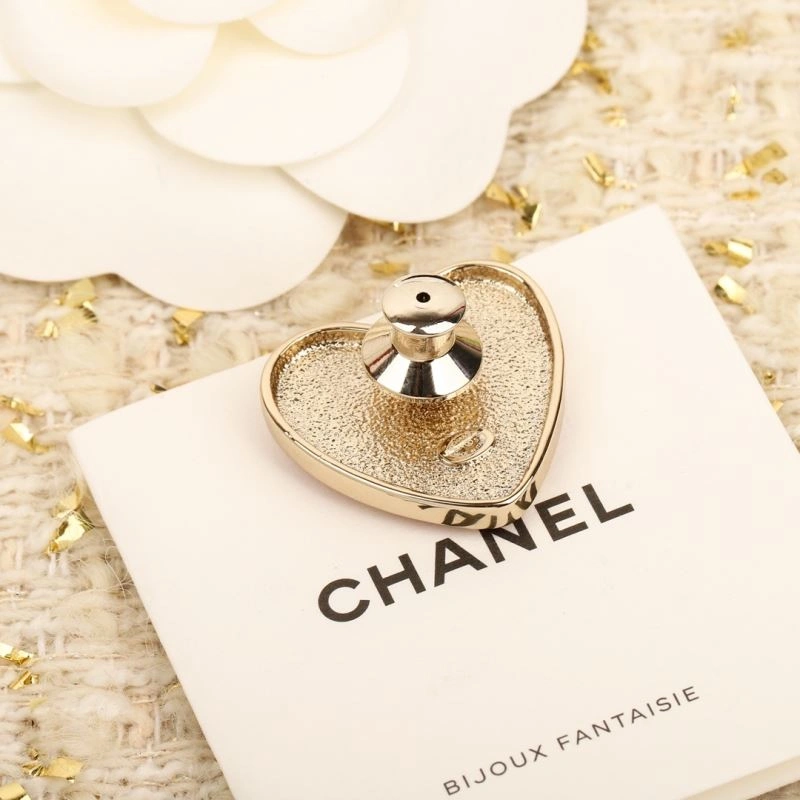 Sporty Chanel Brooches 231863
