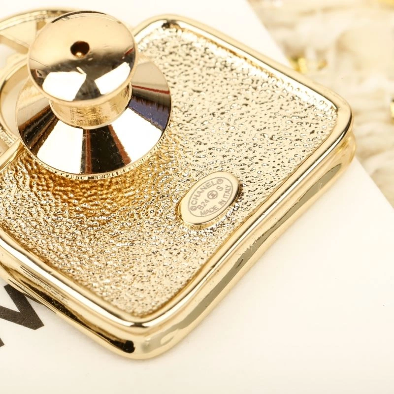 Chanel Brooches Original 231861
