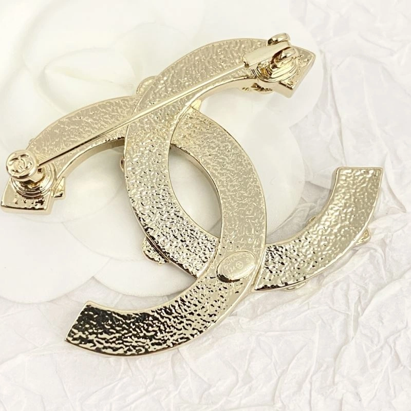 Upgraded Chanel Brooches 231868