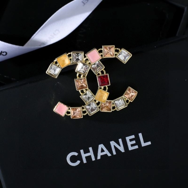 Chanel Brooches Affordable 230287