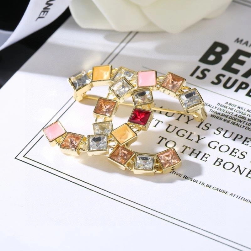 Chanel Brooches Affordable 230287