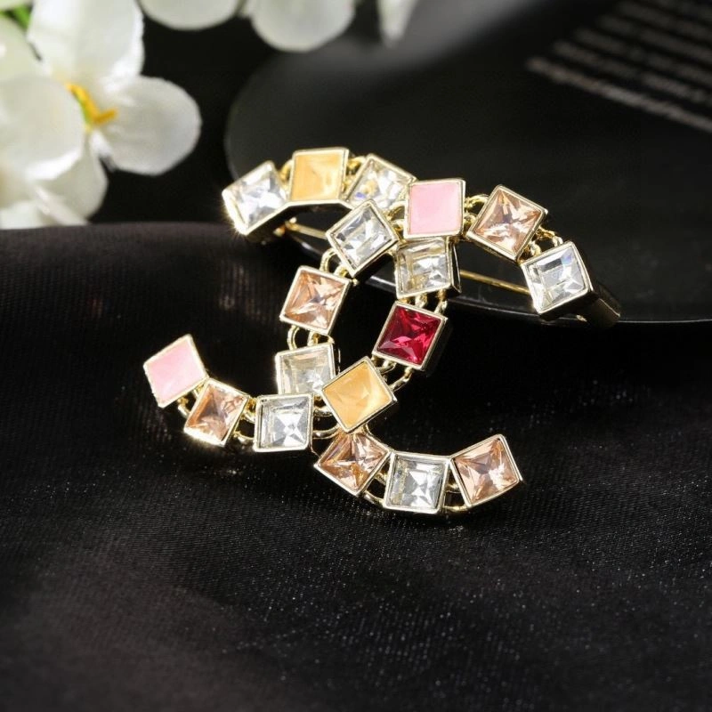 Chanel Brooches Affordable 230287