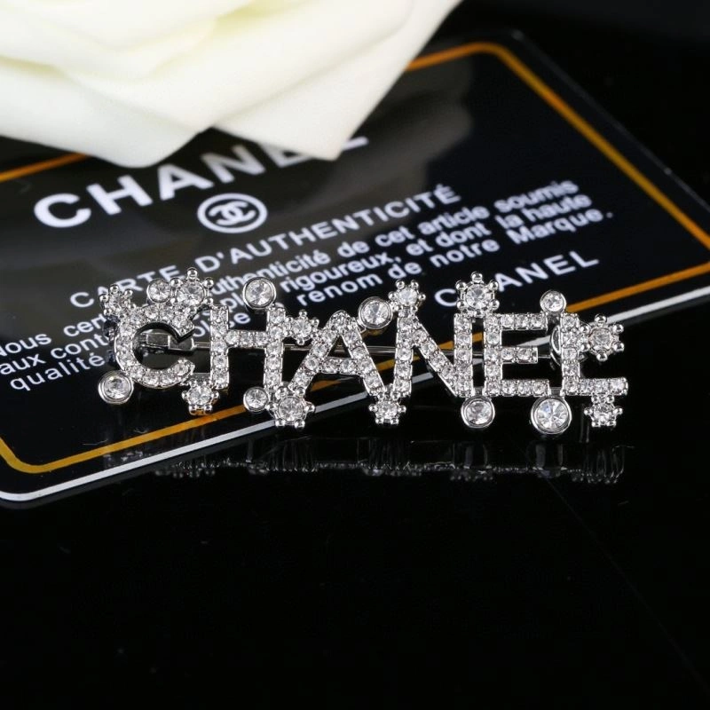 Unisex Chanel Brooches 230318