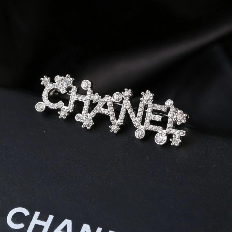 Unisex Chanel Brooches 230318
