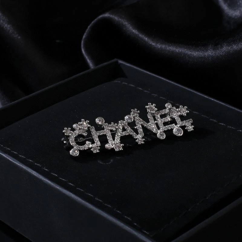 Unisex Chanel Brooches 230318