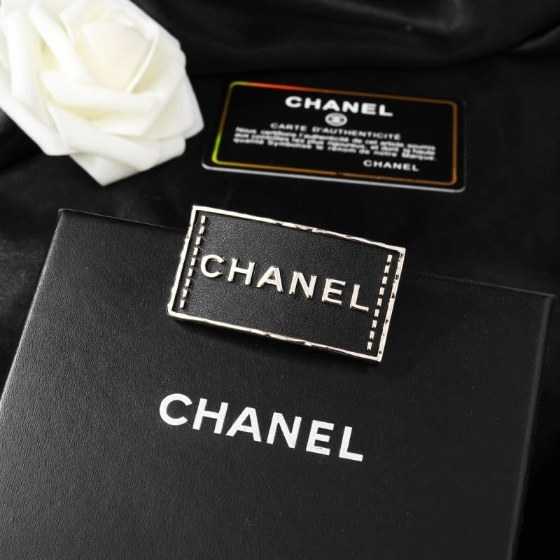Chanel Brooches Lightweight 230297