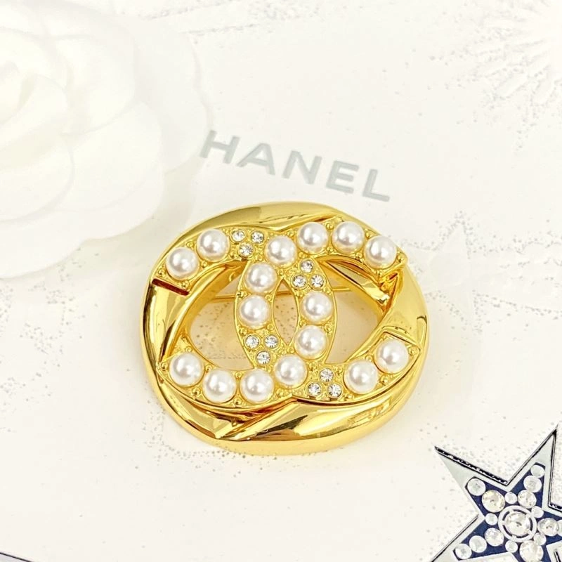 Chanel Brooches BestValue 230300