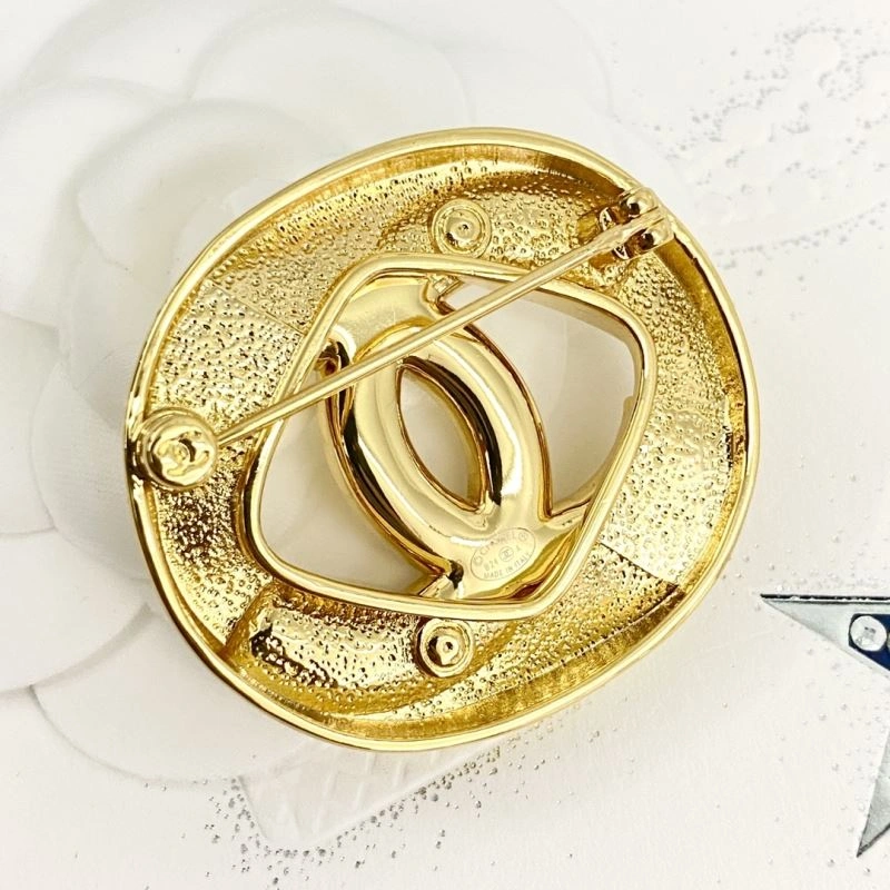Chanel Brooches BestValue 230300