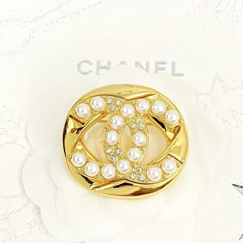 Chanel Brooches BestValue 230300