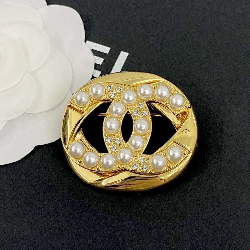 Chanel Brooches BestValue 230300