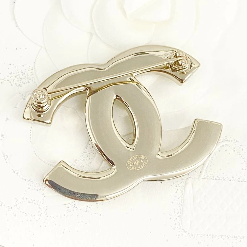 Chanel Brooches Breathable 230342
