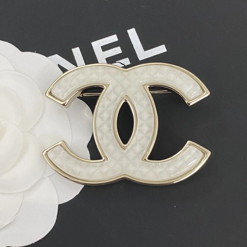 Chanel Brooches Breathable 230342