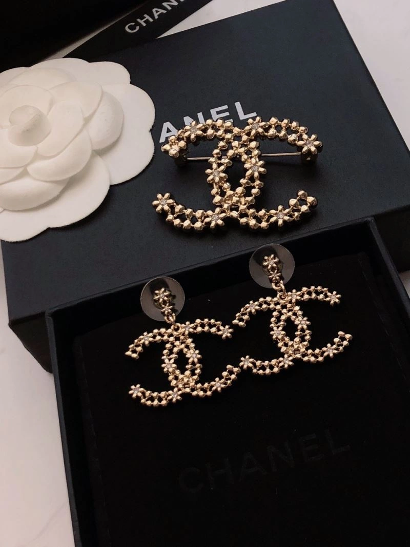 Chanel Brooches Trendy 230294