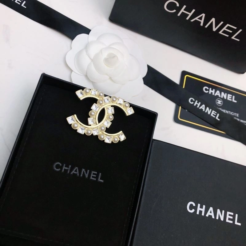 Premium Chanel Brooches 230308
