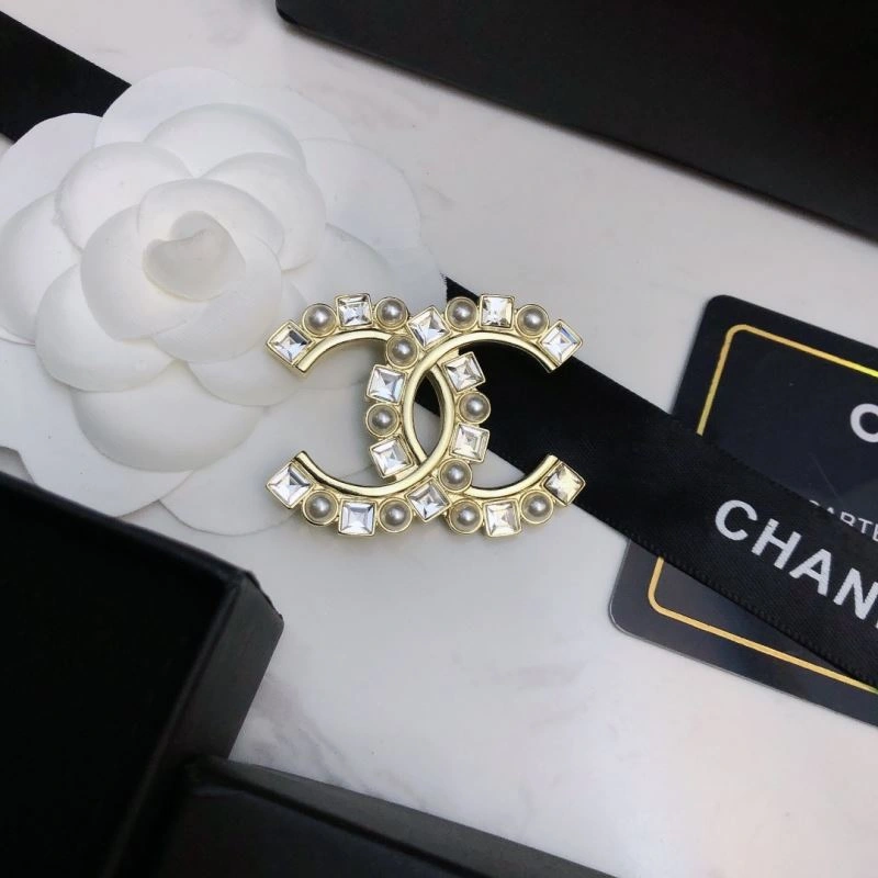 Premium Chanel Brooches 230308