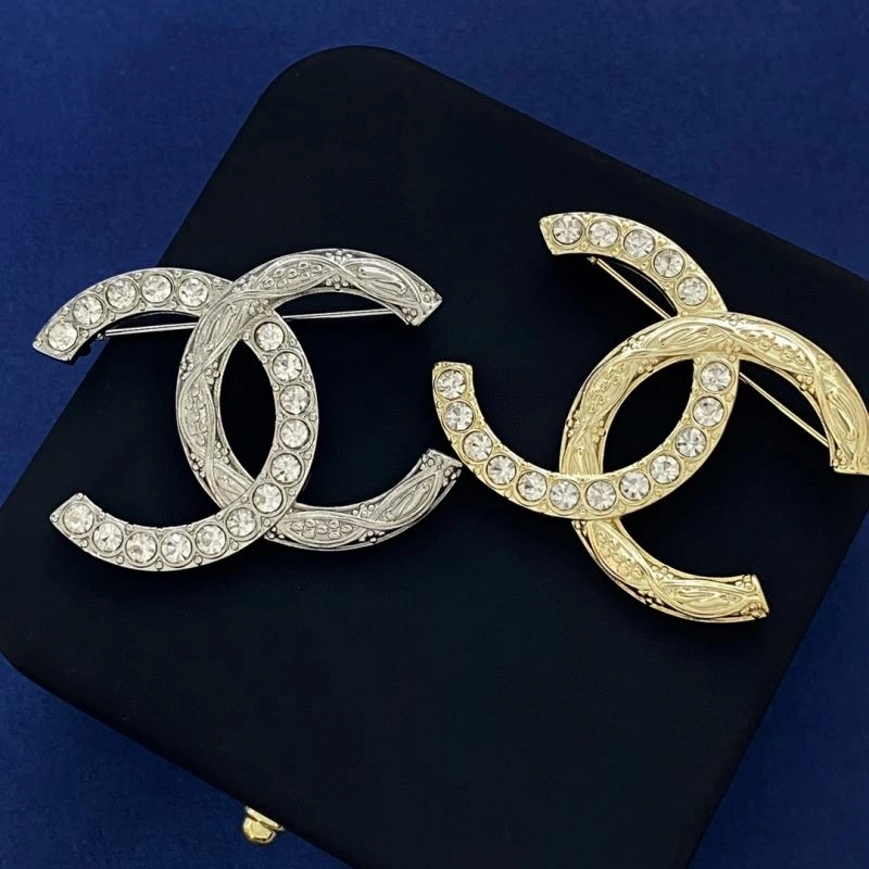 Chanel Brooches Tailored 230316