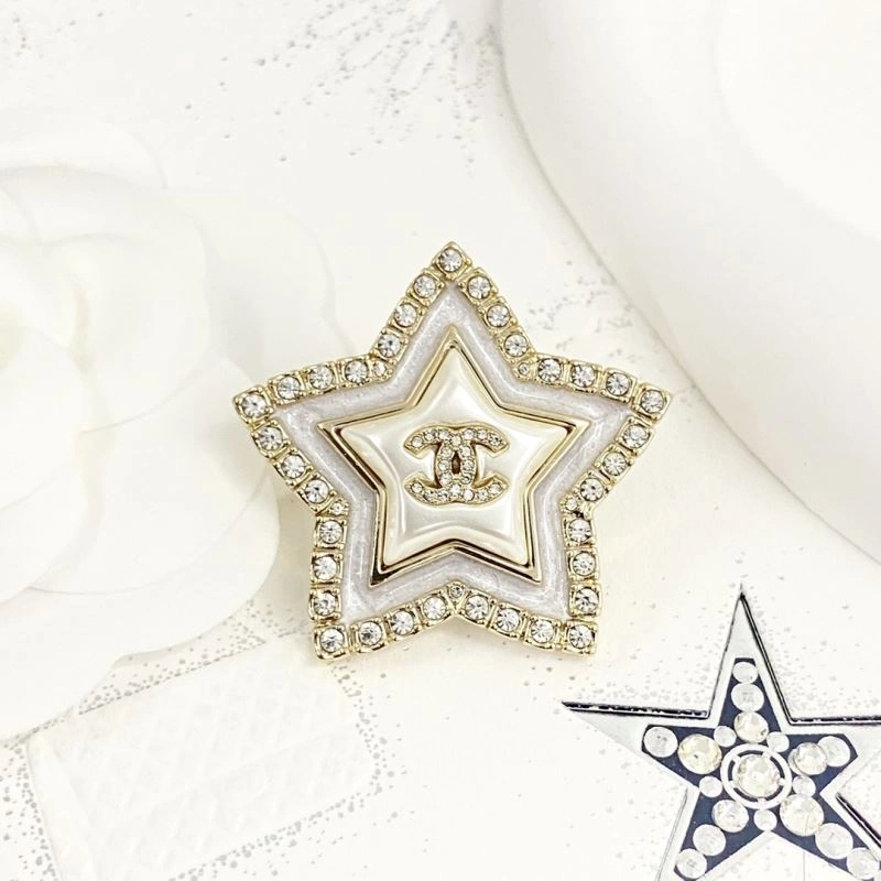 HighPerformance Chanel Brooches 230279