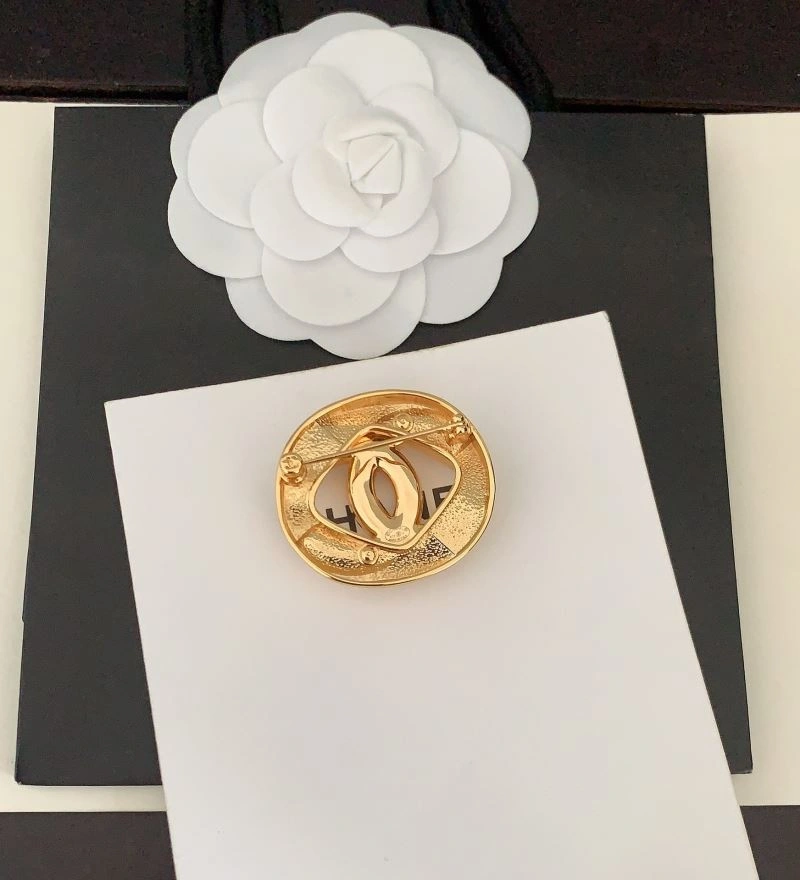 GoAnywhere Chanel Brooches 230290