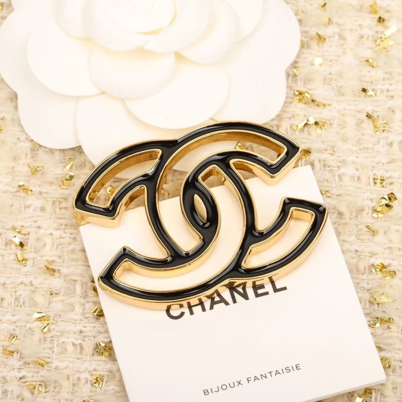 Chanel Brooches Functional 230304