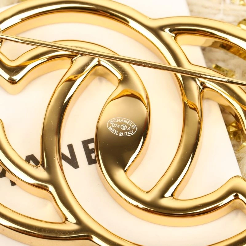 Chanel Brooches Functional 230304