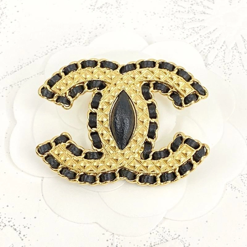 Durable Chanel Brooches 230272