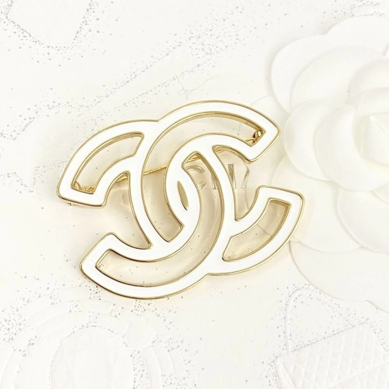 Chanel Brooches Casual 230271