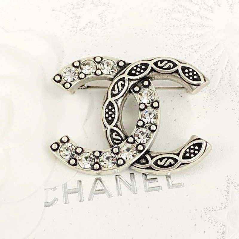 Chanel Brooches Affordable 230324