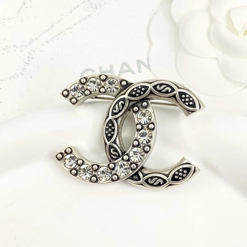 Chanel Brooches Affordable 230324