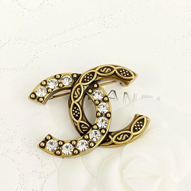 BestValue Chanel Brooches 230263