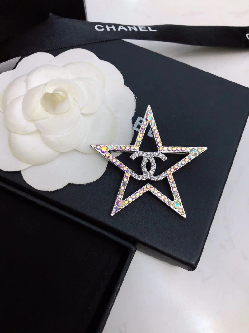 Chanel Brooches Colorful 230359