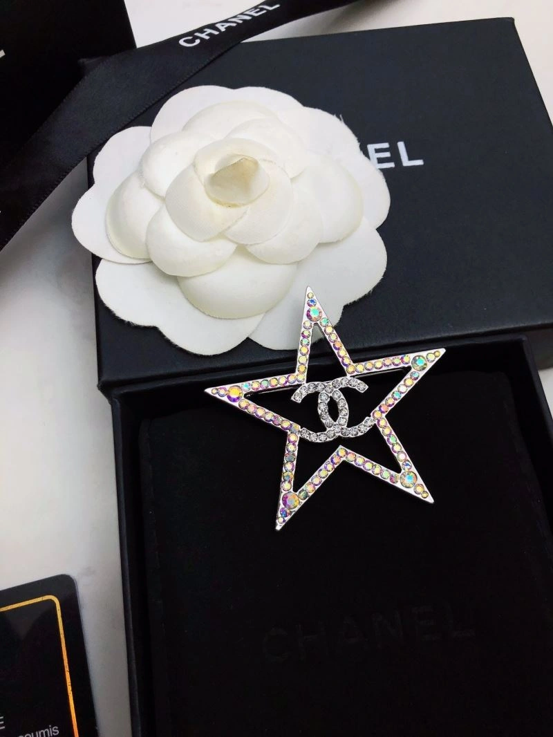 Chanel Brooches Colorful 230359