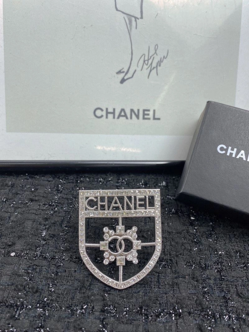 Chanel Brooches AllSeason 230259