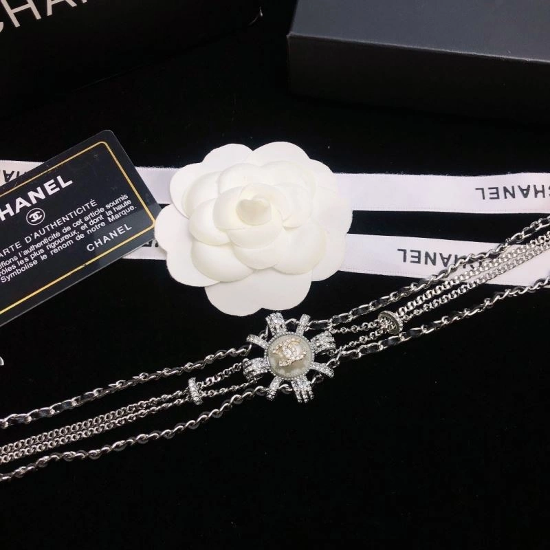 Youthful Chanel Brooches 230261