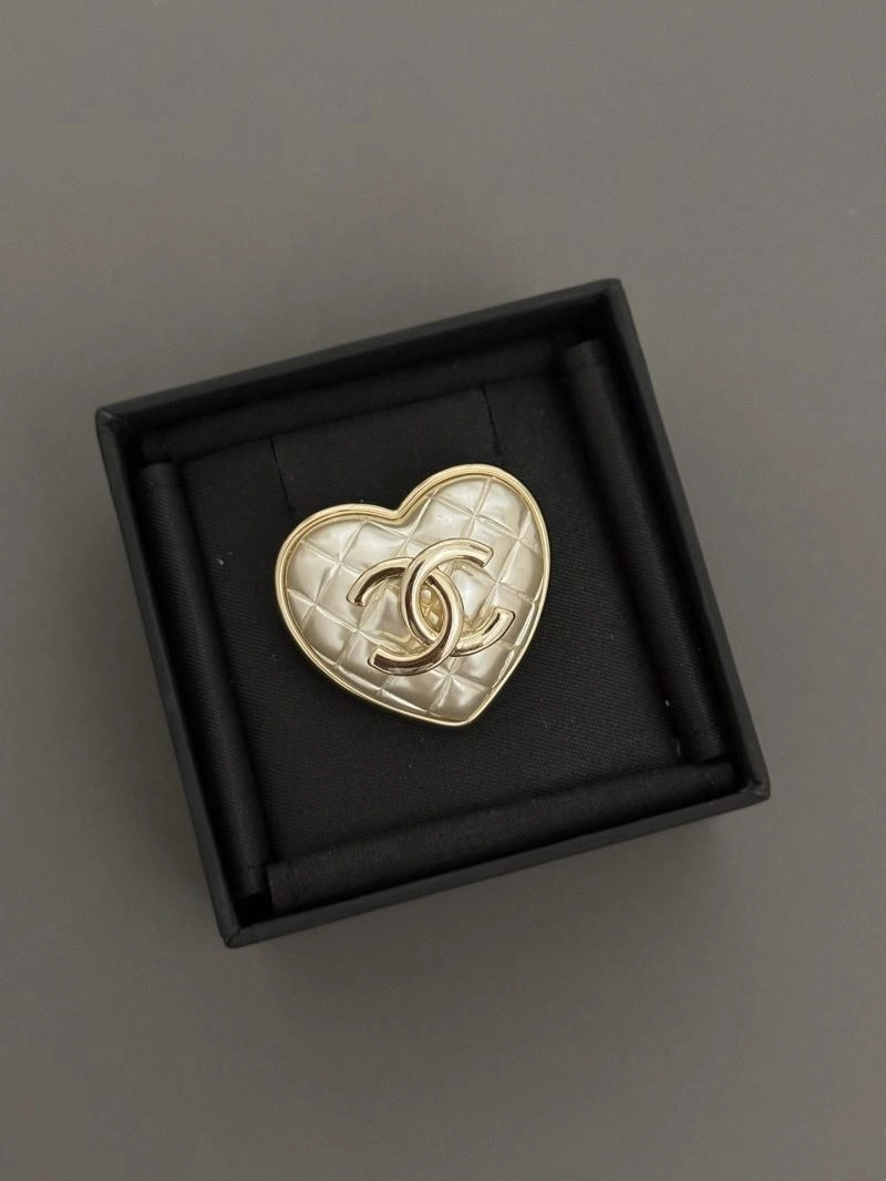 Sophisticated Chanel Brooches 230306