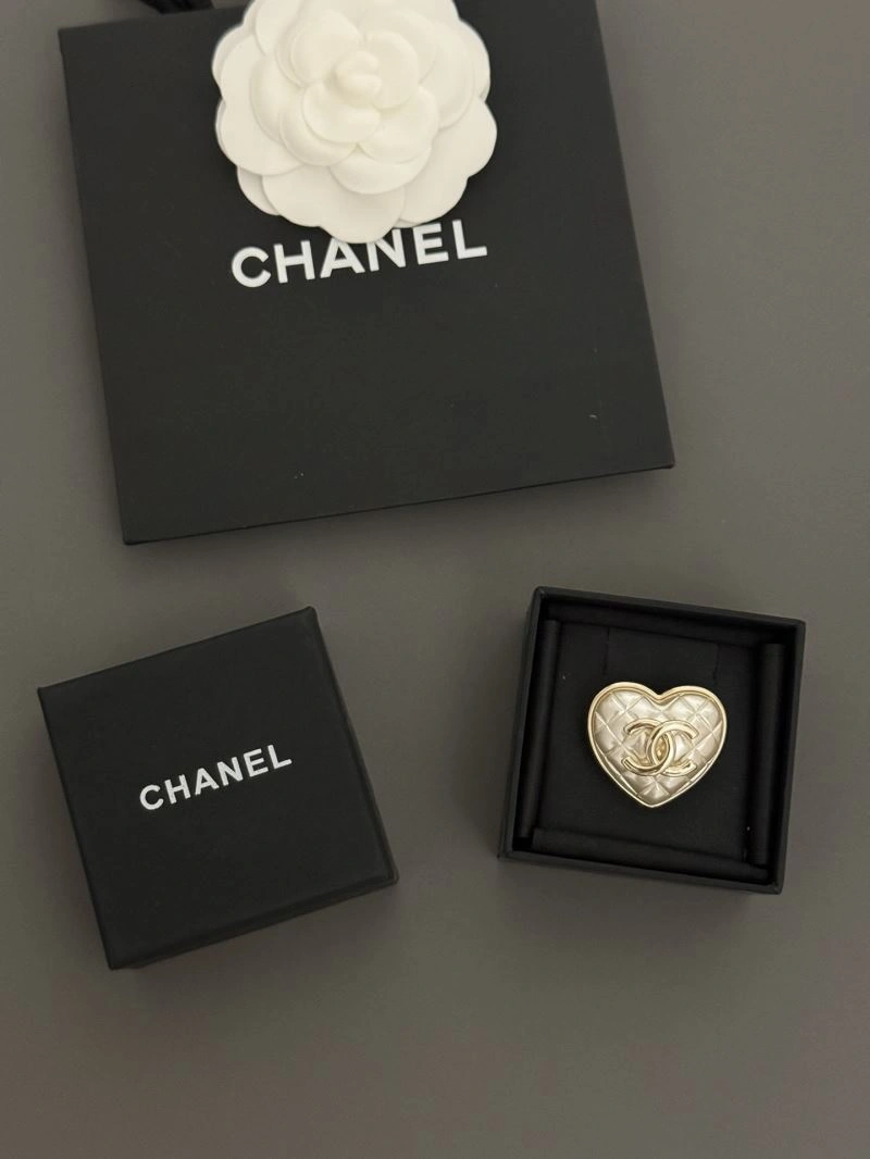 Sophisticated Chanel Brooches 230306