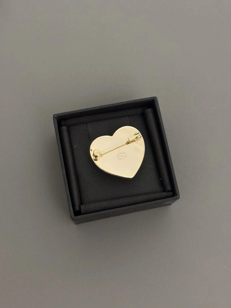 Sophisticated Chanel Brooches 230306